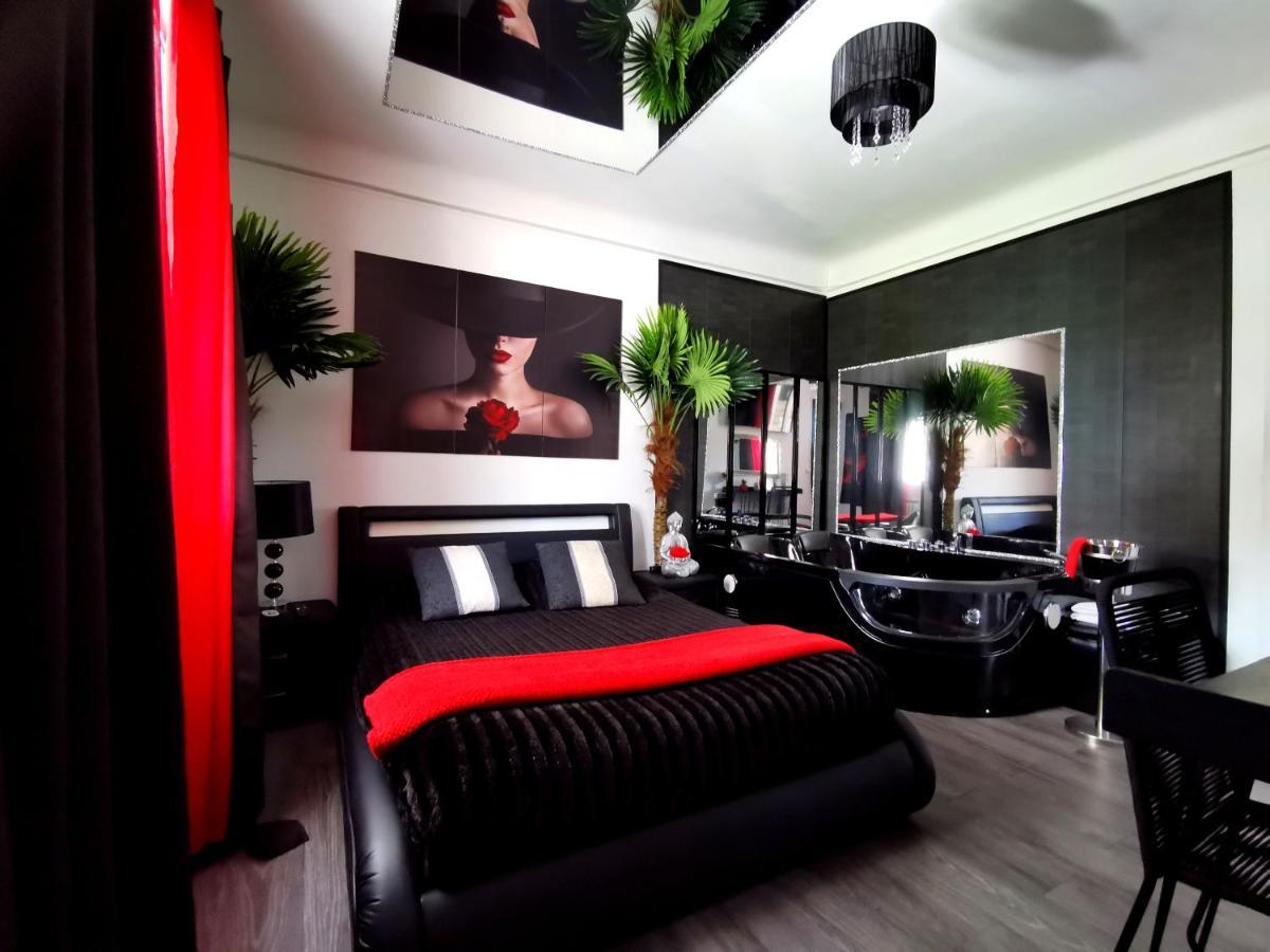 The White Home Broadway Love Room Châteauroux Exterior foto